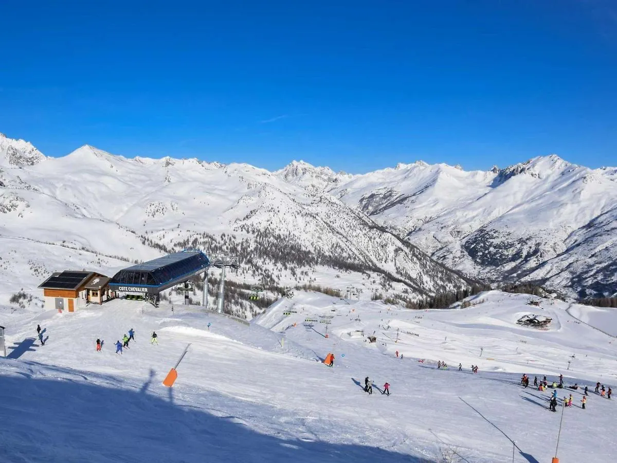 Apartment Studio Montagne Pres Des Pistes Et Commerces - 4 Couchages - Parking Prive - Fr-1-330F-90 Serre Chevalier France