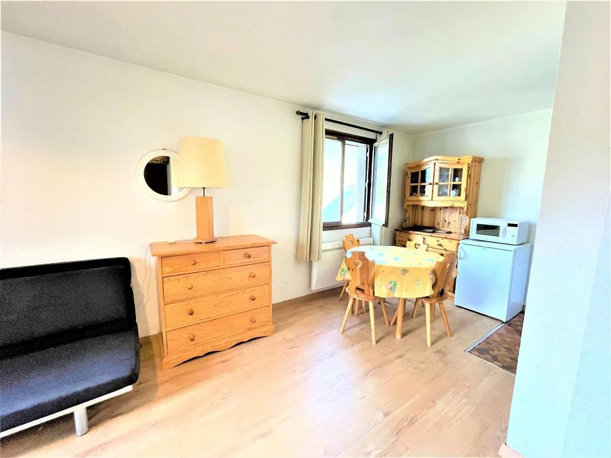 Studio Montagne Pres Des Pistes Et Commerces - 4 Couchages - Parking Prive - Fr-1-330F-90 Serre Chevalier France