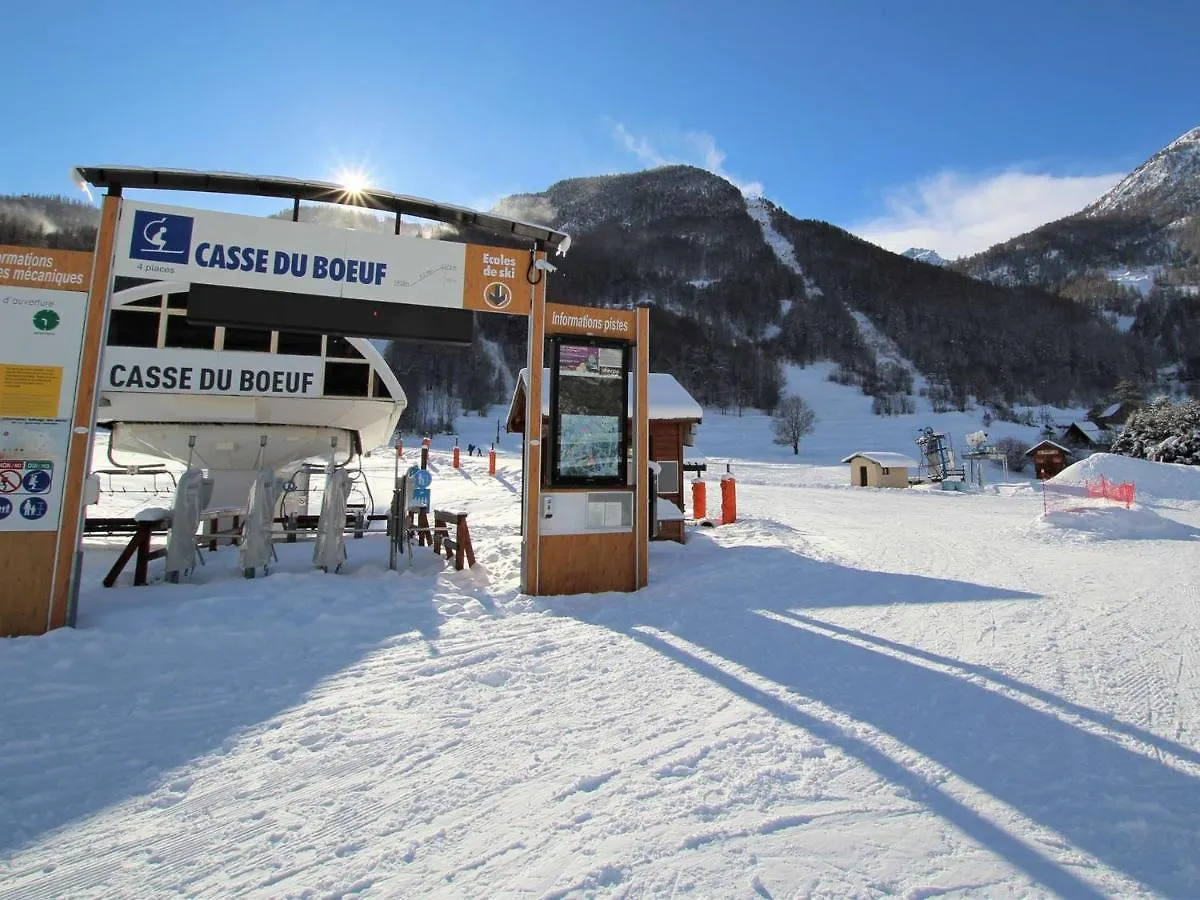 Studio Montagne Pres Des Pistes Et Commerces - 4 Couchages - Parking Prive - Fr-1-330F-90 Serre Chevalier France