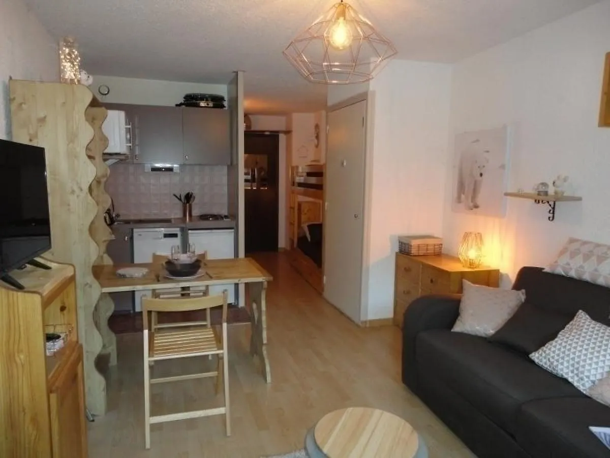 Studio Montagne Pres Des Pistes Et Commerces - 4 Couchages - Parking Prive - Fr-1-330F-90 Serre Chevalier